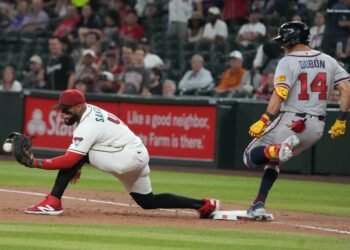 Paliza histórica: Los Bravos destrozan a Arizona con una ofensiva de 17 carreras