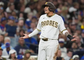 Manny Machado hace historia: alcanza los 400 dobles en el triunfo de los Padres