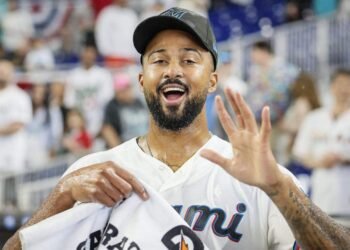 Sandy Alcántara hace historia con la mejor salida de su carrera y su quinta blanqueada de MLB