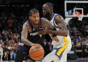 Suns eliminan a Warriors y el Magic regresa a los Playoffs tras años de espera