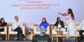 Abinader lanza un llamado urgente a denunciar la violencia de género en el país