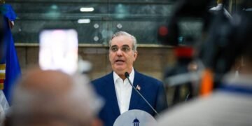 Abinader elogia comportamiento ejemplar de los dominicanos y la eficiente labor del COE en Semana Santa