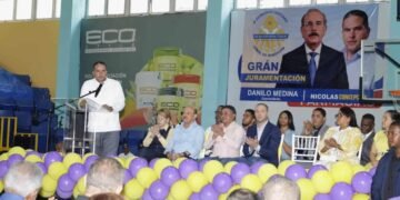 Éxodo político: aliados del PRM abandonan al oficialismo y se juramentan en el PLD