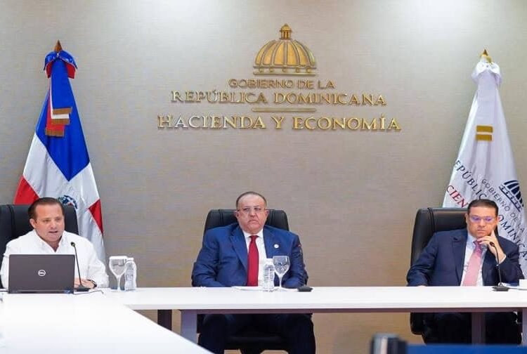 Gobierno celebra avances clave tras encuentro por el consenso nacional