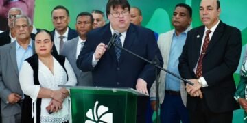 Fuerza del Pueblo denuncia al PRM por presuntos pagos irregulares con fondos públicos