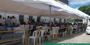 Caos en la JCE: alta afluencia de ciudadanos retrasa la entrega de cédulas