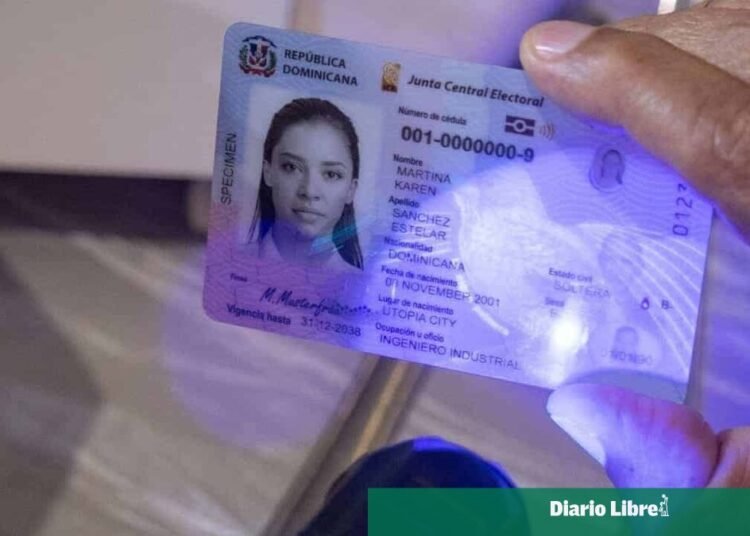 Hombres podrán llevar el apellido de sus esposas en la cédula: así funcionaría la medida