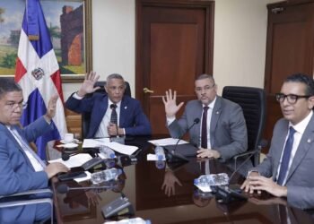 Estancada y sin resultados: así sigue la reforma policial cuatro meses después