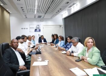 República Dominicana y Arabia Saudita firman histórico acuerdo para abrir vuelos directos