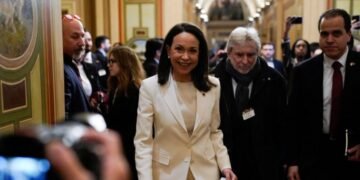María Corina Machado oficializa su candidatura presidencial en Venezuela y sacude el tablero político