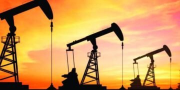 El precio del petróleo de Texas roza los 97 dólares por barril