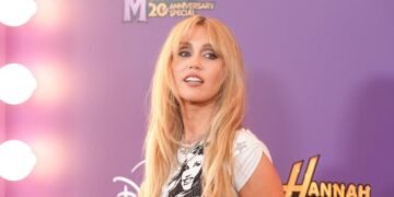 Miley Cyrus alcanza la inmortalidad: así fue la revelación de su estrella en el Paseo de la Fama de Hollywood