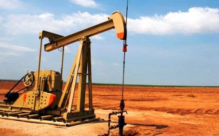 El precio del barril WTI se dispara y supera la barrera de los 100 dólares