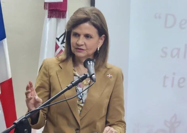 Raquel Peña admite fallas del sistema hacia la mujer dominicana y estas son sus propuestas para el cambio