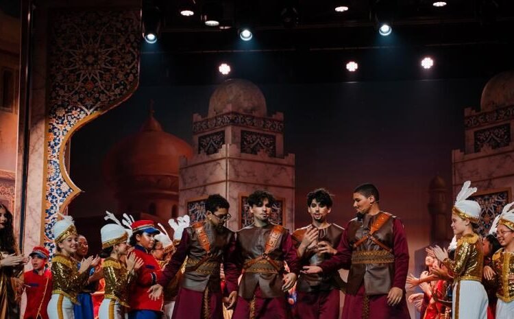 Aladdin Jr: La impresionante puesta en escena que deslumbra al Saint George School