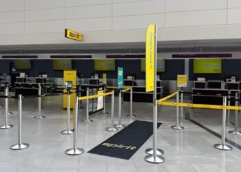 ¿Qué pasa con tu vuelo de Spirit tras el cierre de la aerolínea? Guía de pasos a seguir