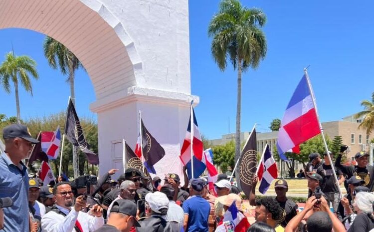 Éxito rotundo en la gran marcha antiminera de San Juan contra el extractivismo