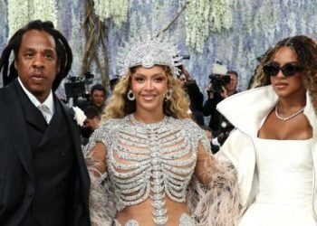 Met Gala: la locura de los invitados al desafiar el código de vestimenta con looks extremos