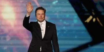 Elon Musk sufre derrota judicial ante OpenAI y Sam Altman