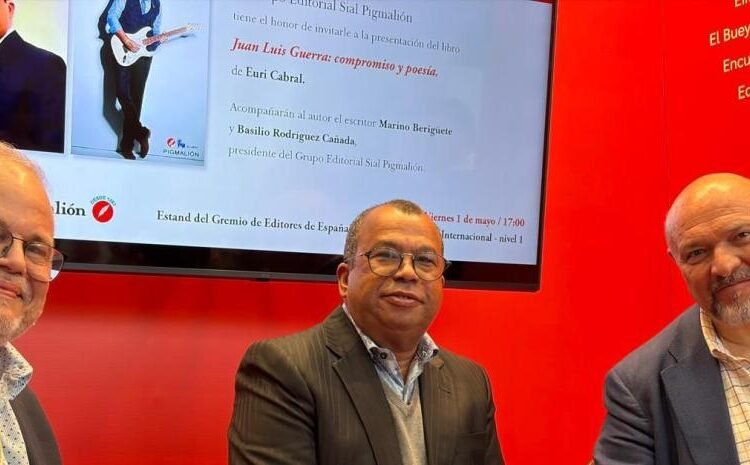 Juan Luis Guerra es el protagonista del nuevo libro de Euri Cabral presentado en la Feria del Libro de Bogotá