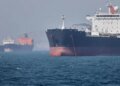 Por qué el control de Irán sobre el estrecho de Ormuz puede paralizar la economía mundial en cifras clave