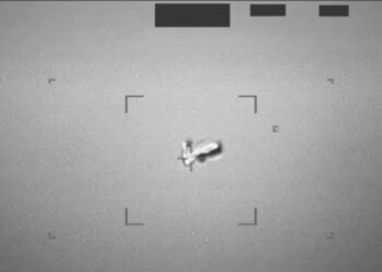 Nuevos documentos desclasificados de EE. UU. revelan el inquietante misterio tras los objetos voladores y ruidos inexplicables