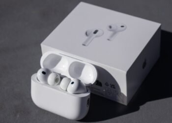 Apple planea revolucionar los AirPods con cámaras integradas e inteligencia artificial