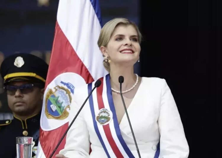 Laura Fernández: la mujer detrás de la ambiciosa reforma que busca transformar Costa Rica