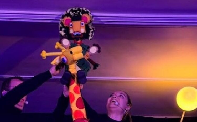 Más allá de la moraleja: cómo el teatro educativo nos invita a probar un pedacito de luna