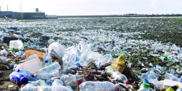 El río Ozama figura entre los 50 ríos que más contaminan de plástico los océanos a nivel mundial