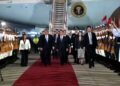 Así fue la impactante llegada de Donald Trump a Pekín que está dando la vuelta al mundo