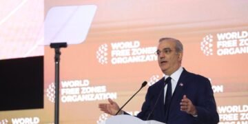 RD se consolida como epicentro mundial de inversión según Luis Abinader en el Congreso de Zonas Francas