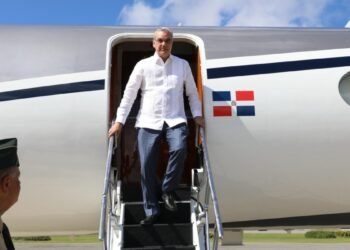 Luis Abinader culmina gira internacional y regresa a República Dominicana tras exitosa agenda en Panamá y Guyana