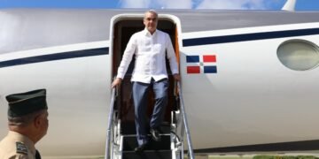 Luis Abinader culmina gira internacional y regresa a República Dominicana tras exitosa agenda en Panamá y Guyana