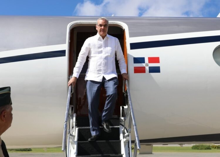 Luis Abinader culmina gira internacional y regresa a República Dominicana tras exitosa agenda en Panamá y Guyana