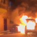 Así se originó el voraz incendio que consumió dos vehículos en la Zona Colonial