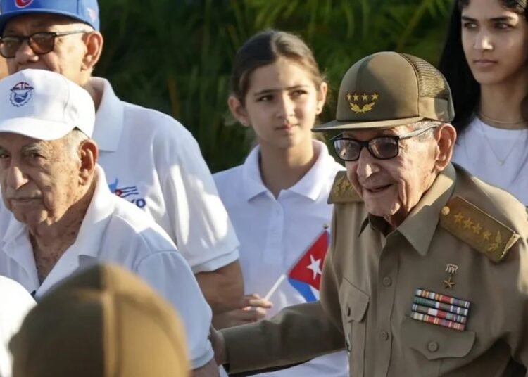 EE. UU. contempla presentar cargos criminales contra Raúl Castro según CBS