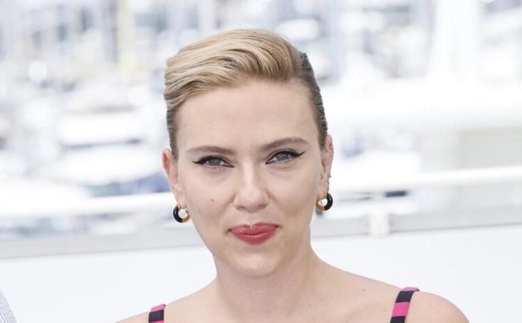 Scarlett Johansson se une al universo de The Batman: todos los detalles de su fichaje estelar
