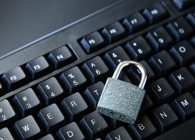 Tu contraseña en riesgo: el 60% de los accesos pueden ser hackeados en menos de una hora