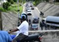 Caos en La Cuaba: Policía lanza bombas lacrimógenas contra manifestantes que apoyan planta de residuos sólidos