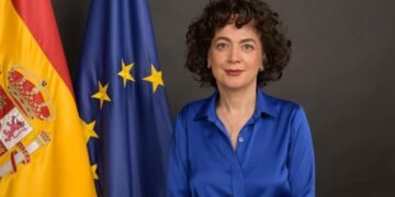 La embajadora de España en RD revela cómo las diásporas están transformando la relación entre ambos países