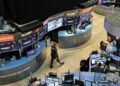Wall Street termina en terreno mixto: el desplome de las tecnológicas frena el optimismo del mercado