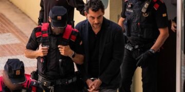 Detienen a Jonathan Andic, hijo del fundador de Mango, tras el fallecimiento de su padre en Montserrat