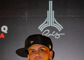 Dixson Waz hace historia: su legendaria trayectoria musical es galardonada en los Premios Q 2026