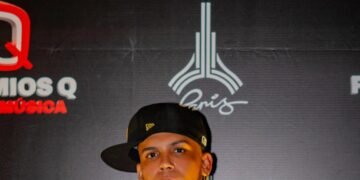 Dixson Waz hace historia: su legendaria trayectoria musical es galardonada en los Premios Q 2026