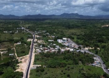 El desvío de La Ceiba en La Altagracia a un paso de ser realidad: así avanzan los trabajos de asfaltado