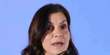 Embajadora de EE.UU. confirma presiones para cancelar visas en República Dominicana