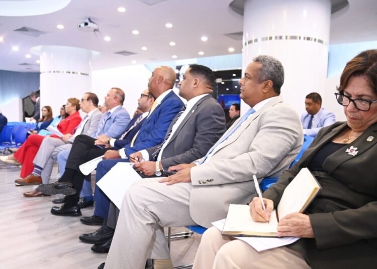 Diputados del PRM respaldan la prórroga de sus autoridades partidarias