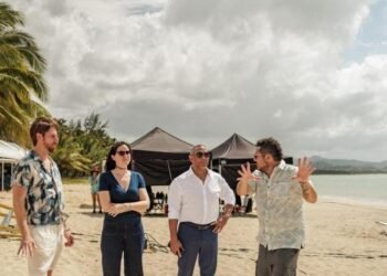 Miches y Punta Cana brillan como los escenarios estelares de la película Un gurú en el paraíso