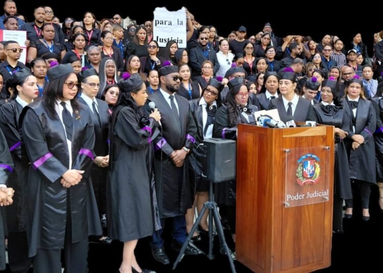 Jueces desmienten pacto tras reunión con el presidente de la Suprema Corte de Justicia